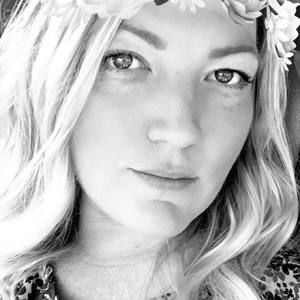 Meet your Posher, Stacie